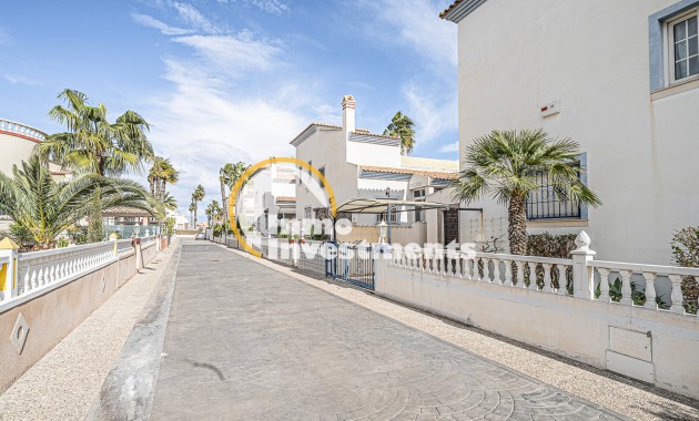 Resale - Villa - Playa Flamenca - Rueda