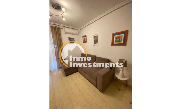 Apartamento - Reventa - Torrevieja - Estacion de autobuses