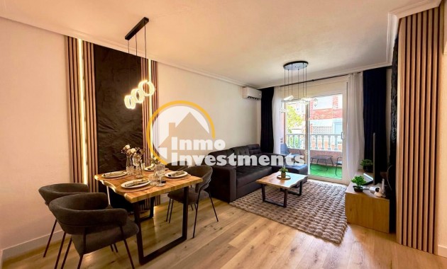 Apartamento - Reventa - Torrevieja - Playa del Cura