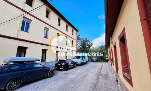 Apartment - Gebrauchtimmobilien - Oviedo - Trubia