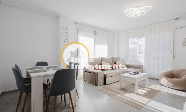 Apartment - Gebrauchtimmobilien - San Miguel de Salinas - 98800