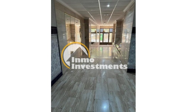 Apartment - Gebrauchtimmobilien - Torrevieja - Estacion de autobuses