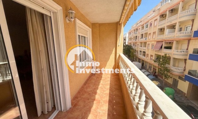 Apartment - Resale - Torrevieja - Beach
