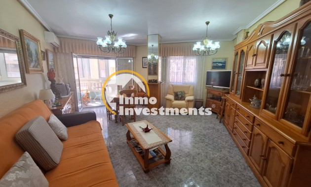 Apartment - Resale - Torrevieja - Estacion de autobuses