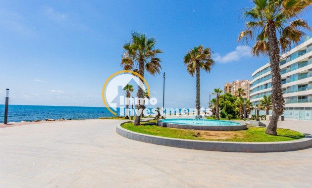 Apartment - Resale - Torrevieja - Torrevieja Centre