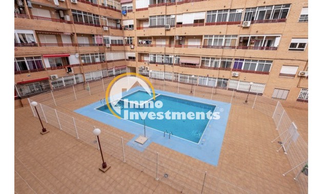 Apartment - Resale - Torrevieja - Torrevieja Centre