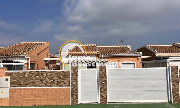 Chalet adosado - Reventa - Torrevieja - Torrevieja