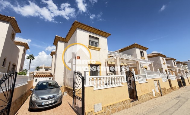 Chalet adosado - Reventa - Villamartin - Villamartin
