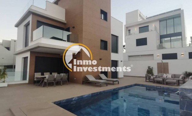 Chalet independiente - Obra nueva - Campoamor - 81057