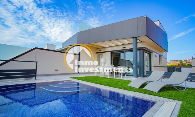 Chalet independiente - Obra nueva - Torrevieja - Los Frutales