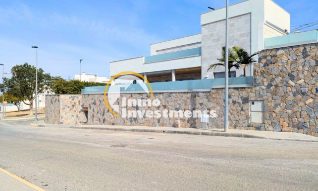 Chalet independiente - Reventa - Benijofar - 11890