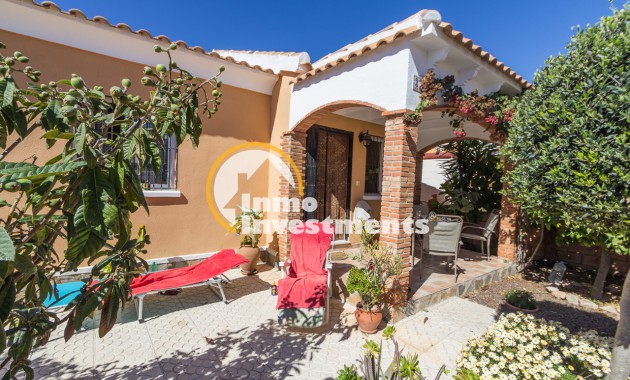 Chalet independiente - Reventa - La Florida - 4561