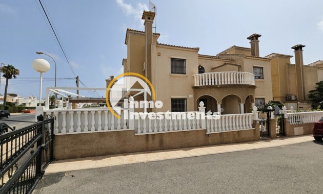 Chalet independiente - Reventa - Playa Flamenca - Playa Flamenca