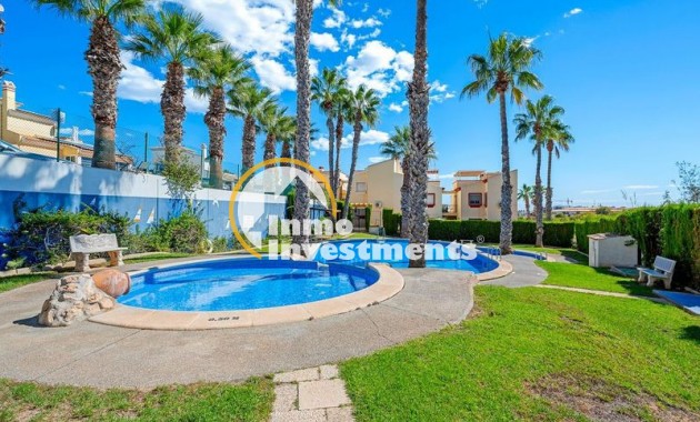 Chalet independiente - Reventa - Playa Flamenca - Rueda