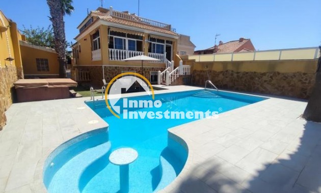 Chalet independiente - Reventa - Torrevieja - 57828