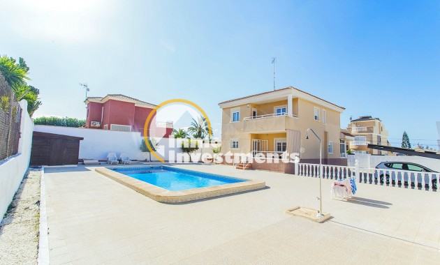 Chalet independiente - Reventa - Torrevieja - Aguas Nuevas