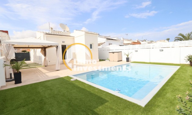 Chalet independiente - Reventa - Torrevieja - San Luis