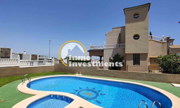 Chalet independiente - Reventa - Villamartin - Pau 26