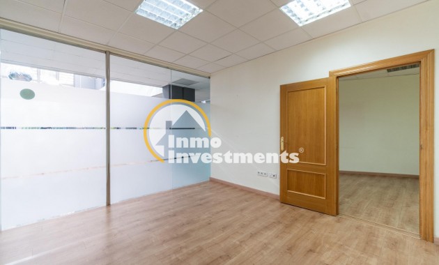 Commercial - Long term rental - Orihuela Costa - Playa Flamenca