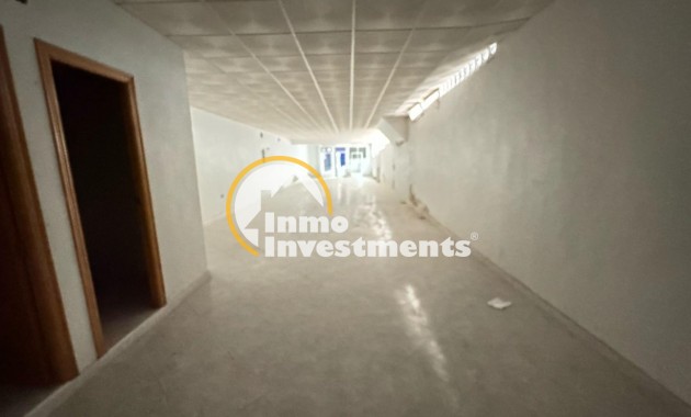 Commercial - Resale - Torrevieja - Centro