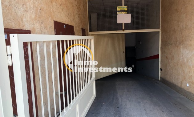 Garage - Gebrauchtimmobilien - Torrevieja - Center Torrevieja