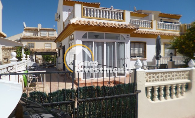 Half vrijstaande villa - Bestaande bouw - Playa Flamenca - Playa Flamenca