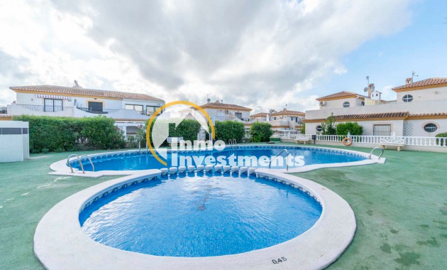 Quad House - Investitionen - Playa Flamenca - Iria