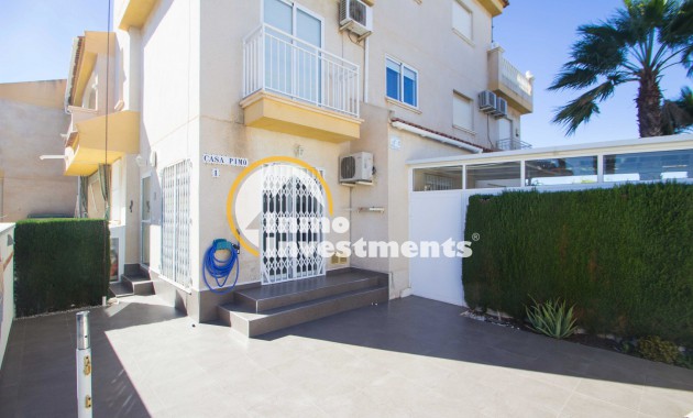 Quad House - Resale - Playa Flamenca - 4110