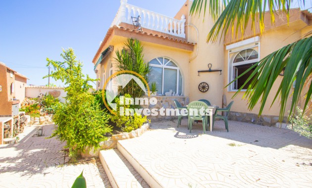 Semi detached villa - Resale - Mil Palmeras - 7418