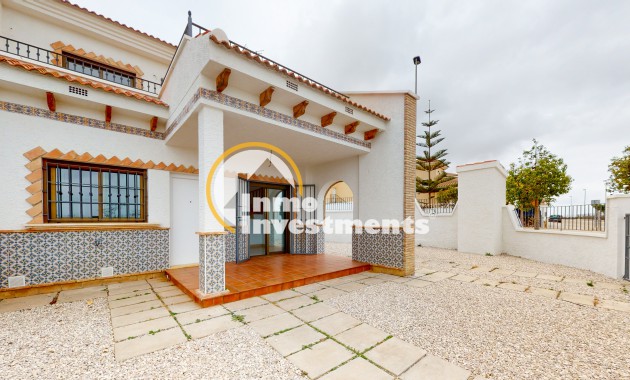 Semi detached villa - Resale - San Miguel de Salinas - 7557