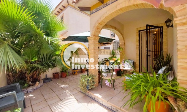 Semi detached villa - Resale - Torrevieja - Torrevieja