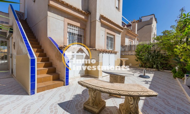 Semi detached villa - Resale - Villamartin - Blue Lagoon