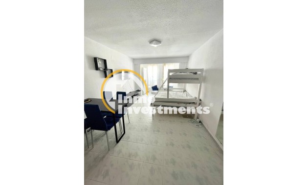 Studio  - Resale - Torrevieja - 27487