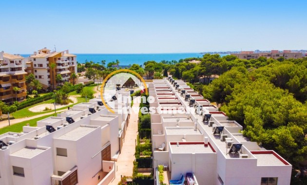 Town house - Resale - Punta Prima - Beachside