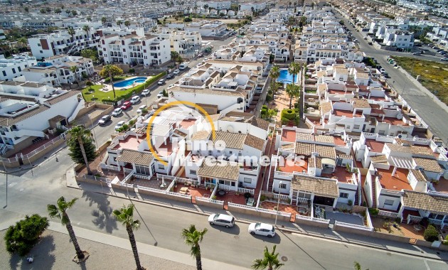 Town house - Till salu - Punta Prima - 13785