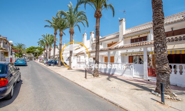 Town house - Till salu - Punta Prima - 4805