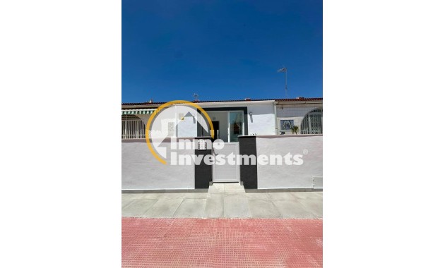 Villa - Bestaande bouw - Torrevieja - La Siesta - El Salado - Torreta