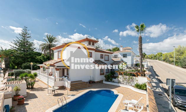 Villa - Gebrauchtimmobilien - Campoamor - 12826