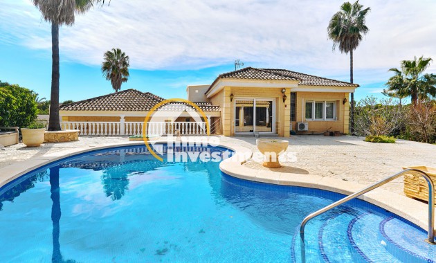 Villa - Gebrauchtimmobilien - Campoamor - 8207