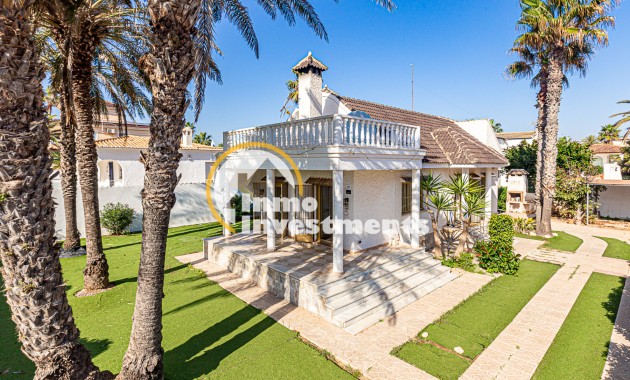 Villa - Gebrauchtimmobilien - La Zenia - 11517