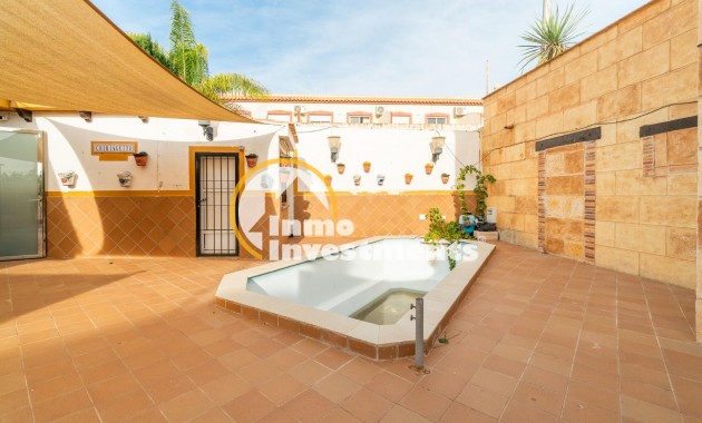Villa - Gebrauchtimmobilien - Torrevieja - 13452