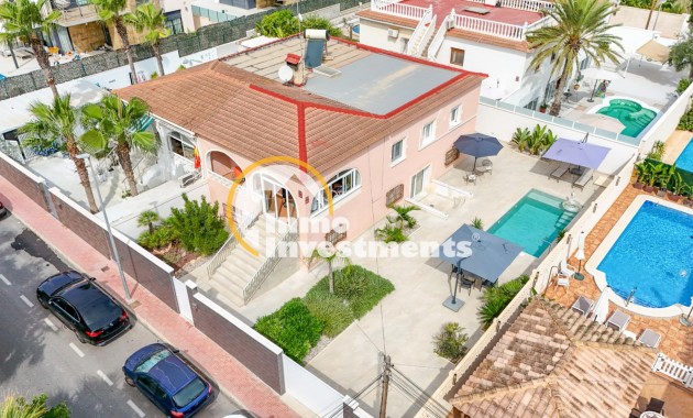 Villa - Gebrauchtimmobilien - Torrevieja - Punta Prima