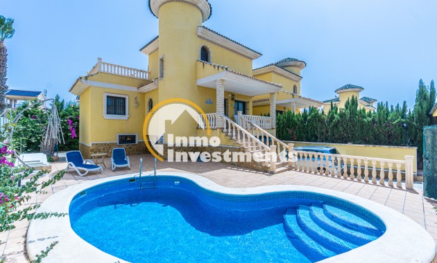 Villa - Gebrauchtimmobilien - Villamartin - 12382