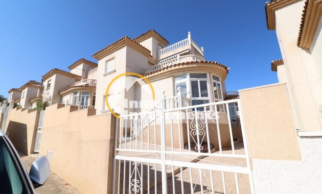 Villa - Gebrauchtimmobilien - Villamartin - Loma Golf