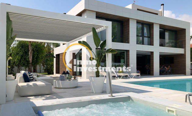 Villa - Resale - Campoamor - 7230