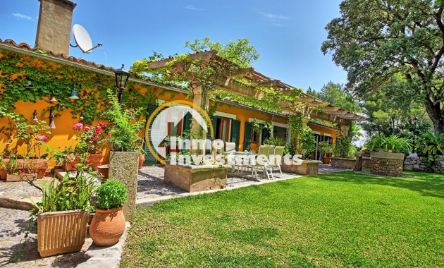 Villa - Resale - Esporles - 4071