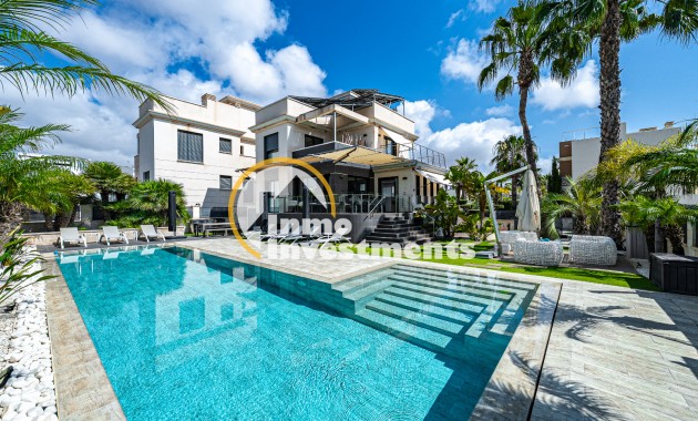 Villa - Resale - La Zenia - 12346