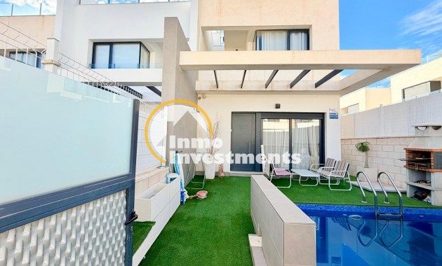 Villa - Resale - Orihuela Costa - 38926