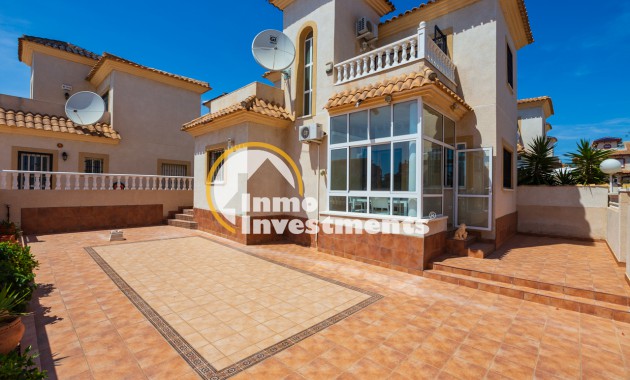 Villa - Resale - Playa Flamenca - Playa Flamenca