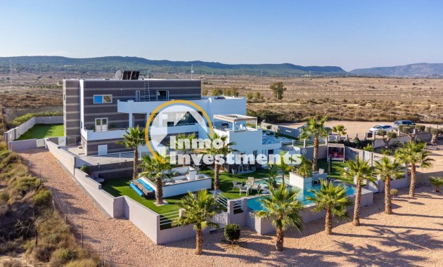 Villa - Resale - Torremendo - 52139